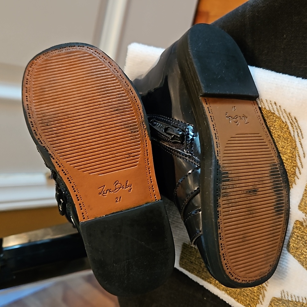 Zara Baby Patent Leather Ankle Boots - Picture 8 of 8